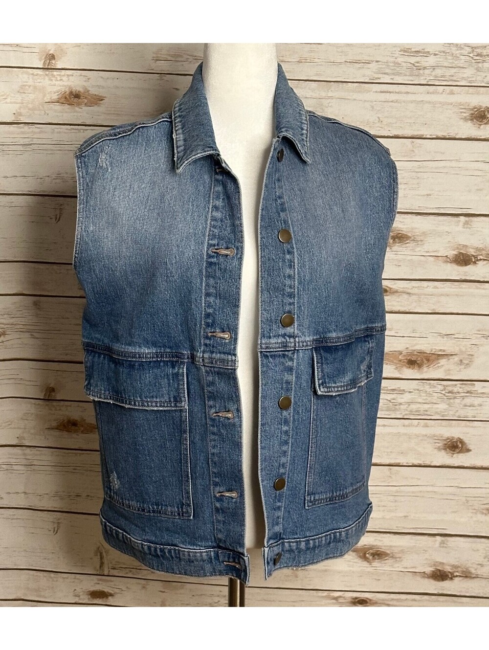 Evereve Luka light-medium wash oversized utility button front denim vest XS